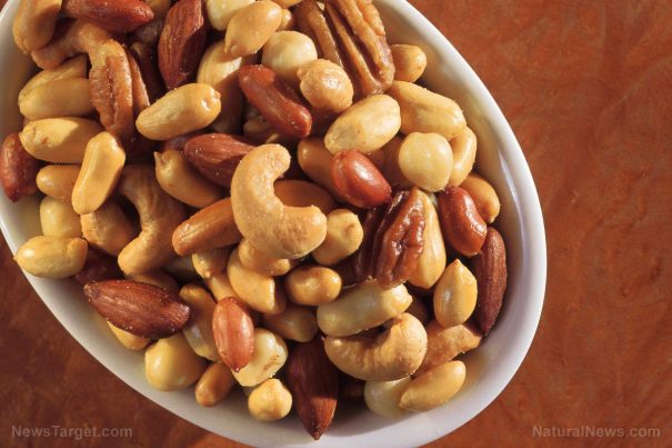 Bowl Mixed Nuts 1 605x403 1